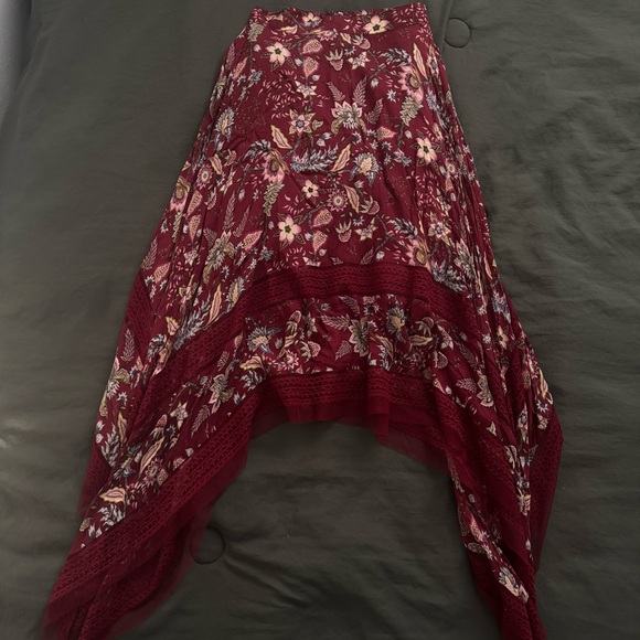 BCBGMaxAzria Floral Print Handkerchief Midi Skirt - Picture 4 of 7